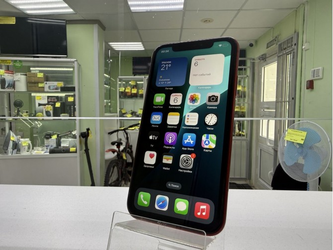 Смартфон Apple iPhone Xr, 64 ГБ, красный, 3 ГБ
