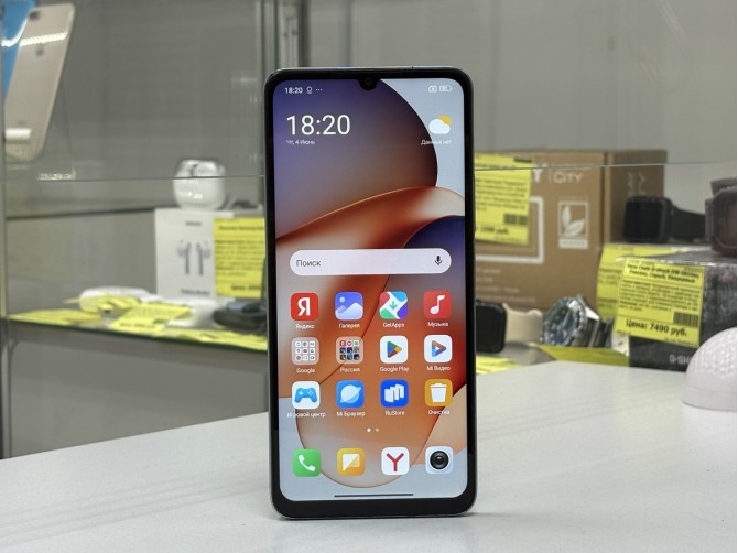 Мобильный телефон XIAOMI RedMi 13C 8\256 GB белый