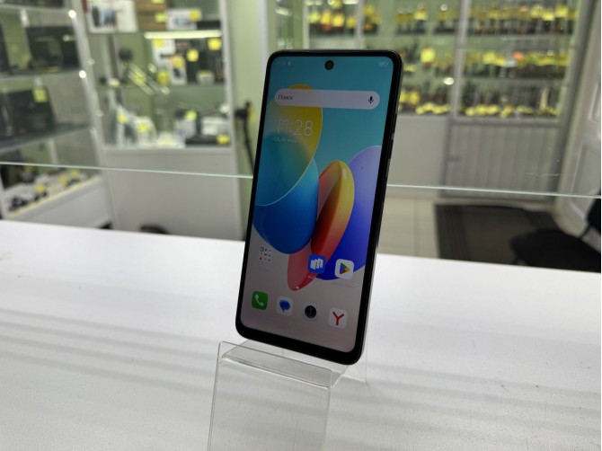 Смартфон TECNO Spark Go 2024, 64 ГБ, черный, 4 ГБ