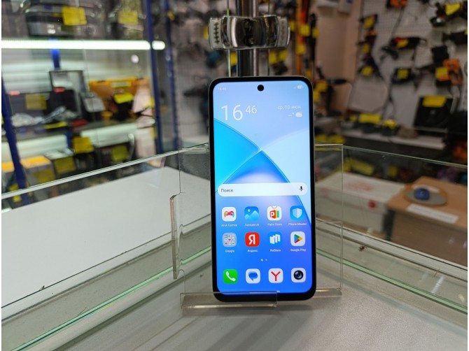Мобильный телефон Infinix Smart 10 3\64