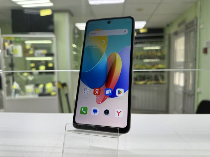 мобильный телефон Tecno Spark Go 2024, 64 ГБ, белый, 4 ГБ