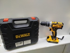 Шуруповёрт Dewalt (реплика)