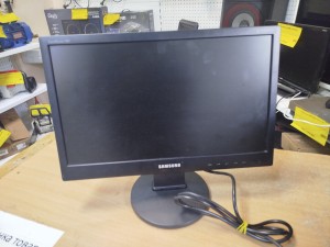 Монитор Samsung 943SN