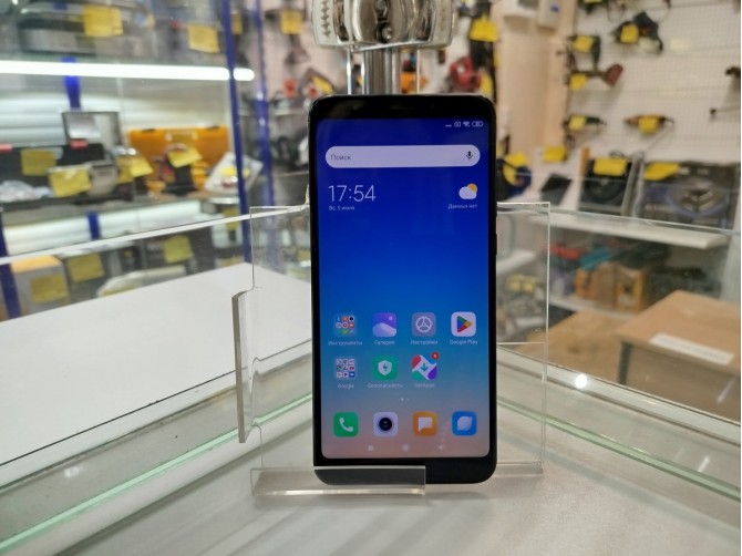 Мобильный телефон Xiaomi Redmi 5 Plus 3\32