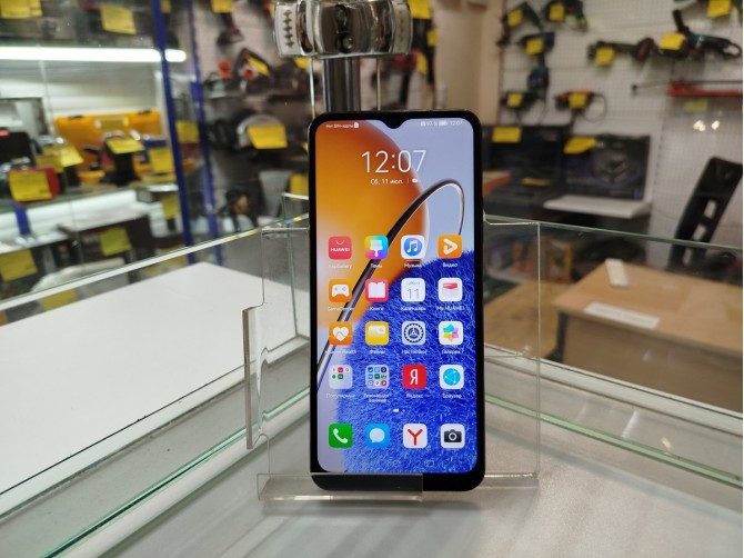 Мобильный телефон Huawei nova Y60 4\64