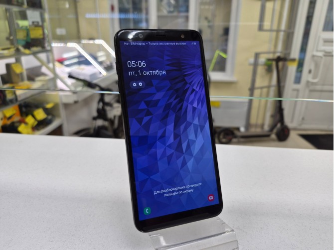 Мобильный телефон Samsung, Galaxy J8 (2018), 32 ГБ, черный