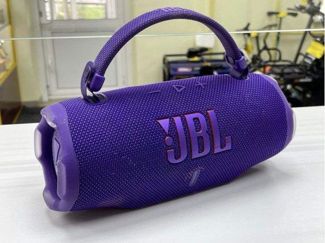 Колонка JBL Charge 6