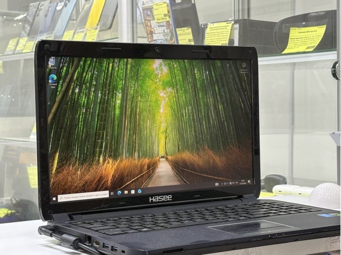 Игровой ноутбук Hasee k660d-i7 d1