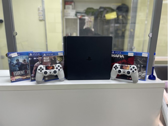 Sony Playstation 4 Slim CUH-2208B