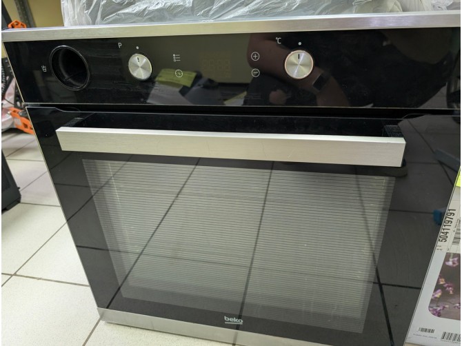 Встраеваемый духовой шкаф BEKO BIS15300X