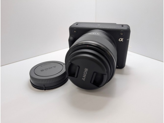 Зеркальный фотоаппарат SONY ILX-LR1+объектив SONY Sels0f18f