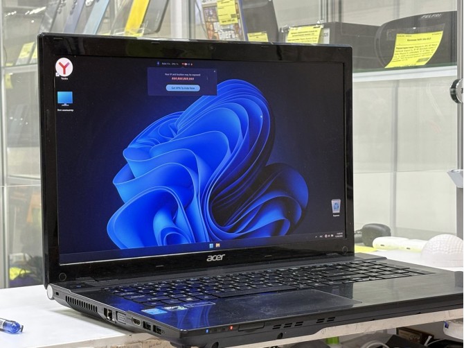 Ноутбук Acer  v3-772g-747a8g1tmakk