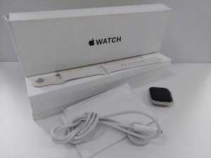 Смарт-часы или браслет Apple Watch SE 3 40 mm (GPS), Унисекс, Бежевый