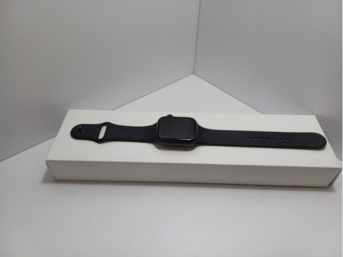 Часы Apple watch se 44mm