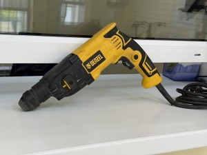 Перфоратор Denzel RH-650-18, SDS – plus, Сетевой