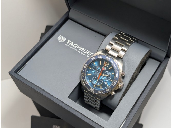 Наручные часы TAG Heuer Formula 1 CAZ1014.WZB3748