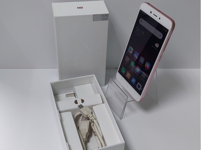 мобильный телефон Xiaome Redmi 4x 32 гб, розовый, 4  гб