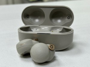 Наушники SONY WF-1000XM4