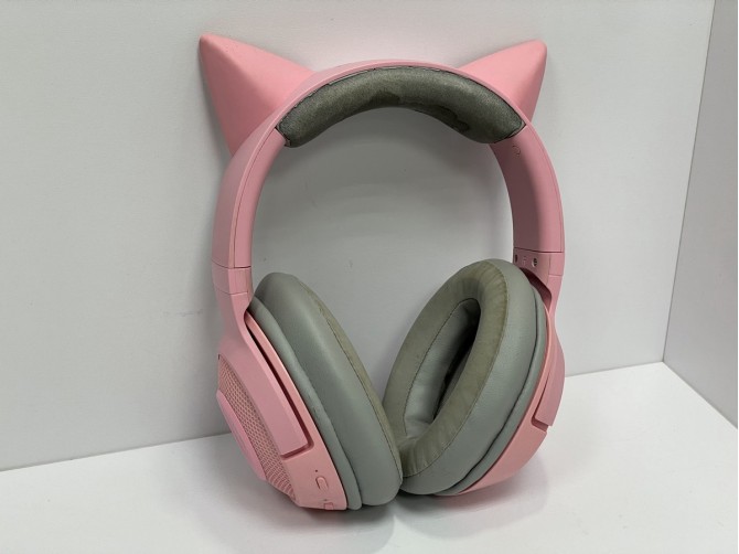 Наушники Razer Kraken Hello Kitty