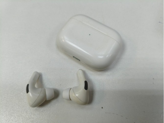 Наушники AirPods Pro