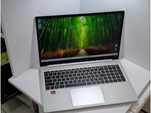 Ноутбук Machcreator Genesis R17