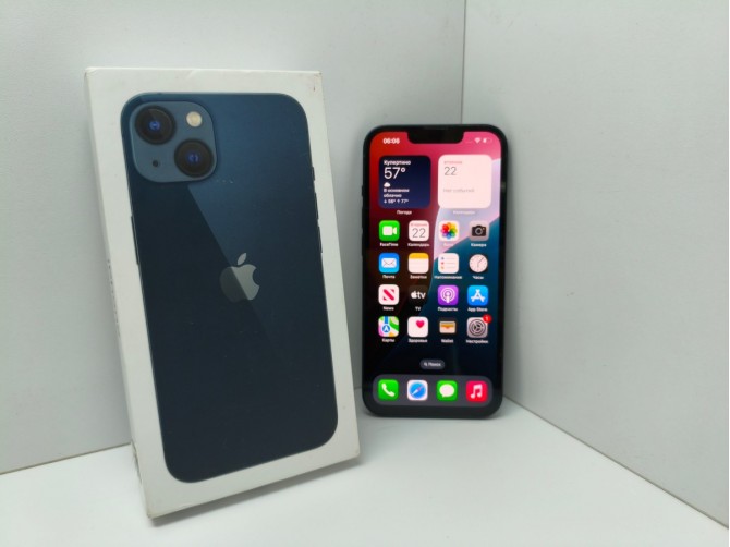 Мобильный телефон iPhone 13 128 ГБ