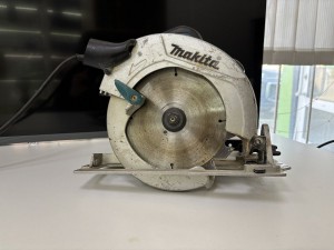 Циркулярная пила HS7600