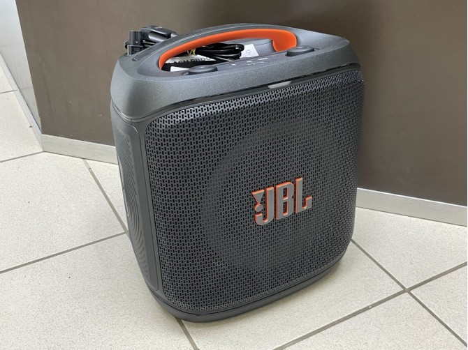 Портативная аудиосистема JBL Partybox Encore Essential 2