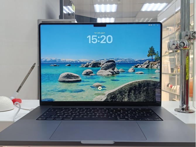 MacBook Pro 16