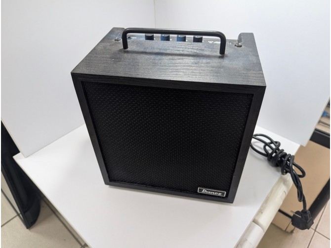 Комбоусилитель Ibanez ibz10bv2