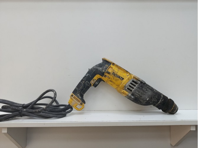 Перфоратор DeWalt d25143k