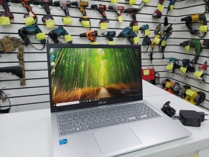 Asus F515E,  Intel Pentium Gold 7505, 2 ГГц,  Intel UHD Graphics, Включается, Больше 30 минут, Есть кириллица, Мелкие царапины, Мелкие царапины, Без дефектов