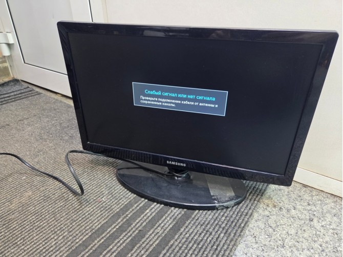 Телевизор Samsung UE19ES4030W
