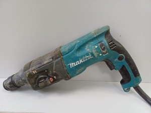Перфоратор HR2470