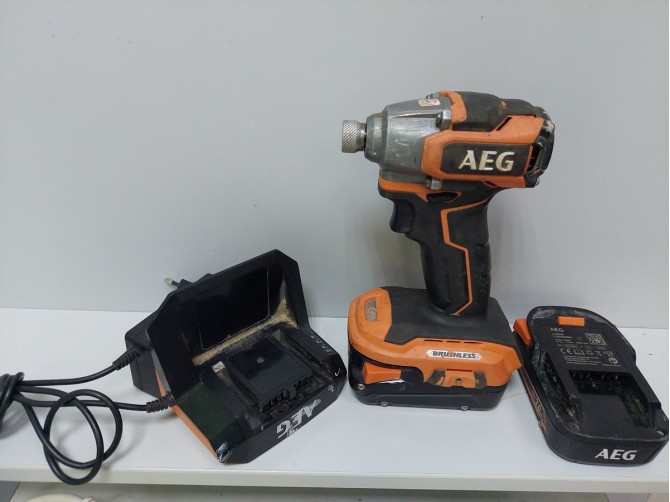 Импульсный винтоверт AEG BSS18SBL1,   Аккумуляторный, 18.0
