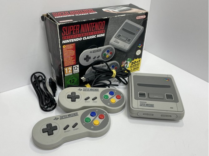 Игровая приставка NINTENDO CLASSIC MINI