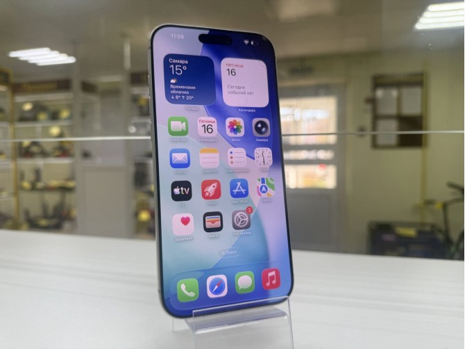 Мобильный телефон Apple, iPhone 17 Pro Max 256 ГБ, трещины на экране