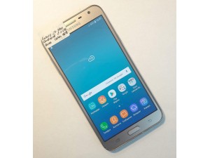 Мобильный телефон Samsung Galaxy j7 neo
