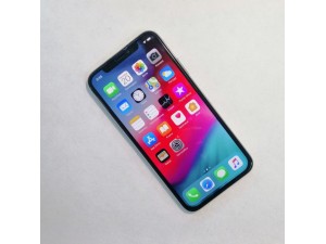 Мобильный телефон iPhone X 64GB