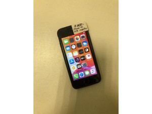 Мобильный телефон iPhone SE 32GB