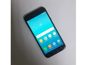 Мобильный телефон Samsung Galaxy J3